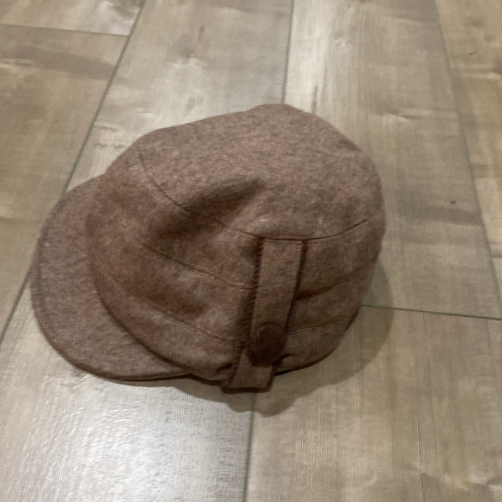 Grace Hats Newsboy Brown Cap with Side Strap and Button